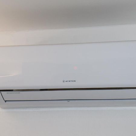 Apartman - Cafe Princ Pod Hradem Wifi, Klima Sternberk Ngoại thất bức ảnh