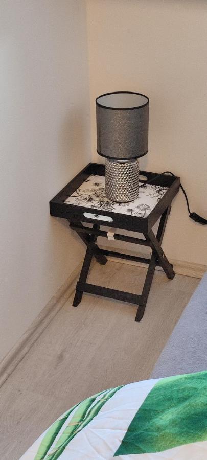 Apartman - Cafe Princ Pod Hradem Wifi, Klima Sternberk Ngoại thất bức ảnh